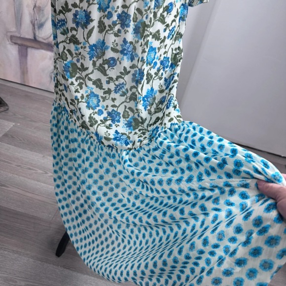 Taylor Blue and White Floral Long Sleeve Dress - Picture 7 of 11